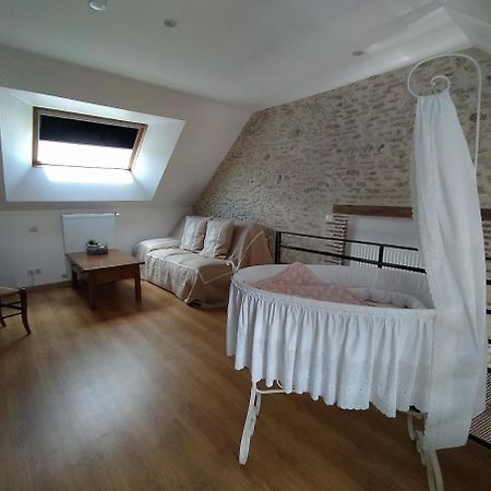 Les Ormeaux Hotel Oisly Eksteriør billede